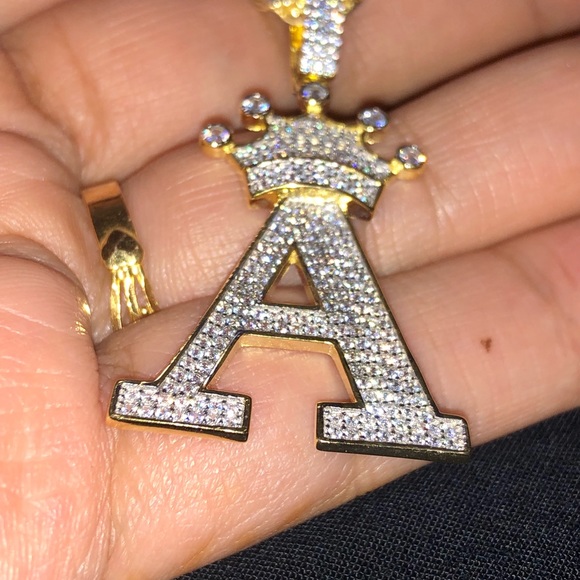 10k gold vermeil initial name pendant, VVS clarity Swarovski crystals, initial A - Picture 4 of 7